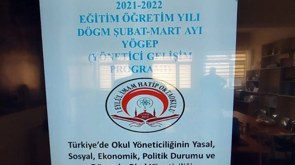 Türkiye'de Okul Yöneticiliğinin Yasal, Sosyal, Ekonomik, Politik Durumu ve Dünyada Okul Yöneticiliği